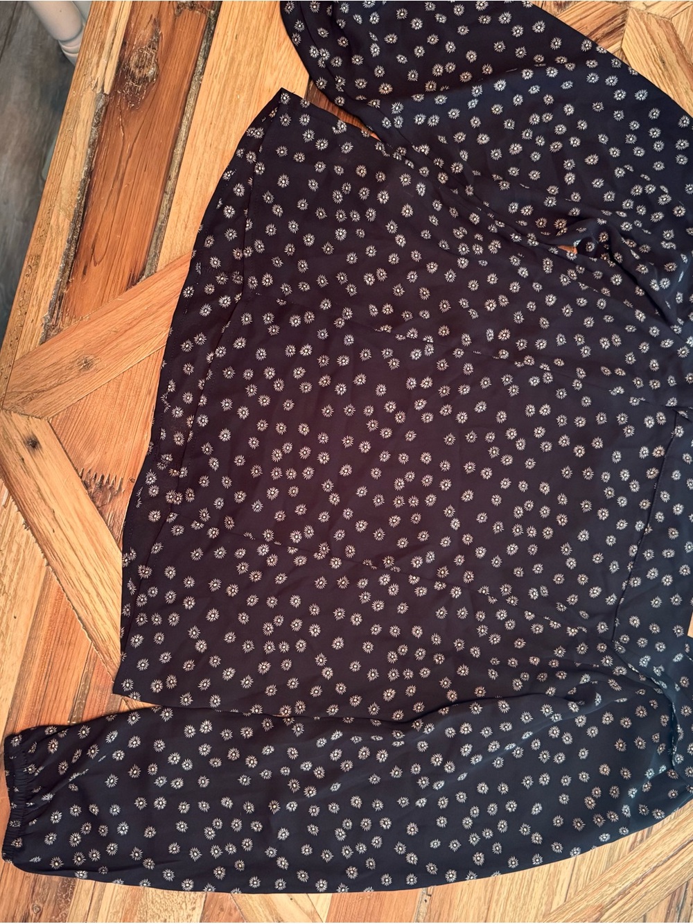 Banana Republic Factory Petite Floral Wrap Peplum Blouse XS Black - Picture 2 of 5
